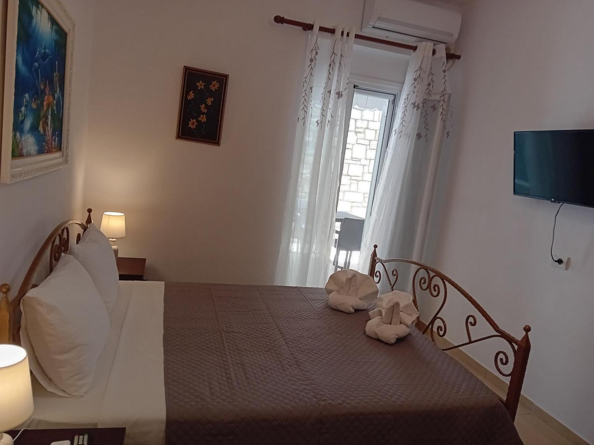 Artur Apartments Himare Phòng bức ảnh