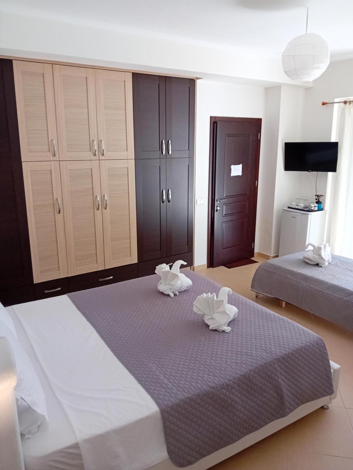 Artur Apartments Himare Phòng bức ảnh
