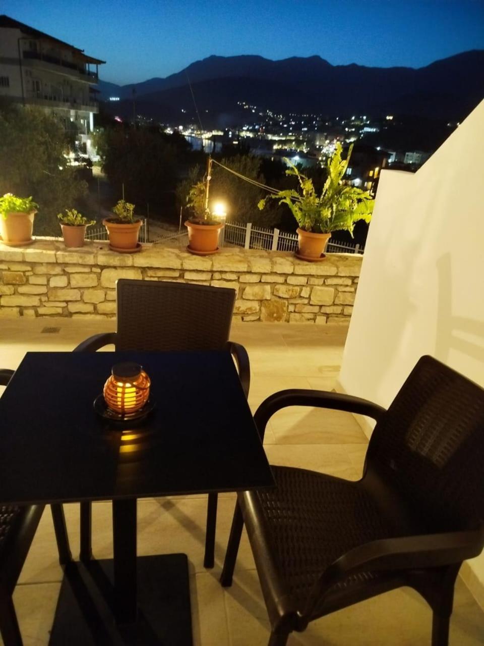 Artur Apartments Himare Phòng bức ảnh