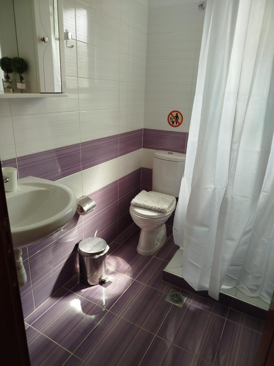 Artur Apartments Himare Phòng bức ảnh